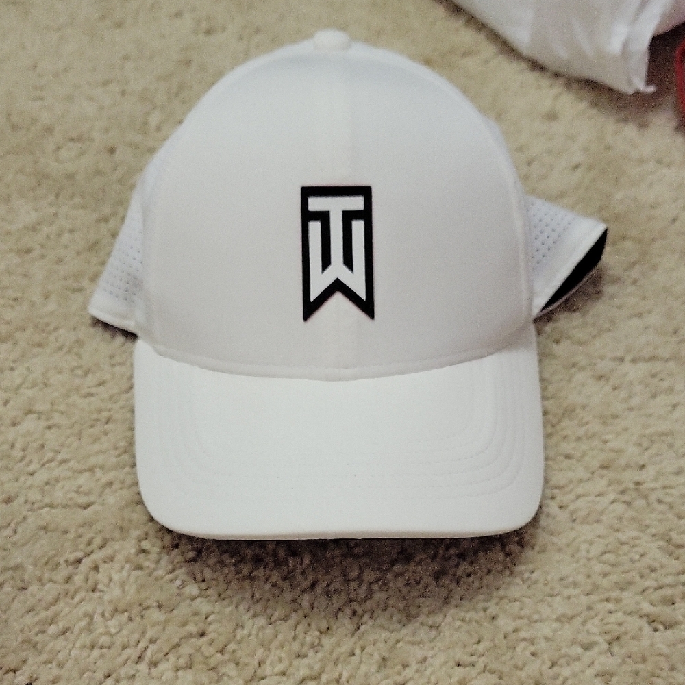 White Tiger Woods Hat